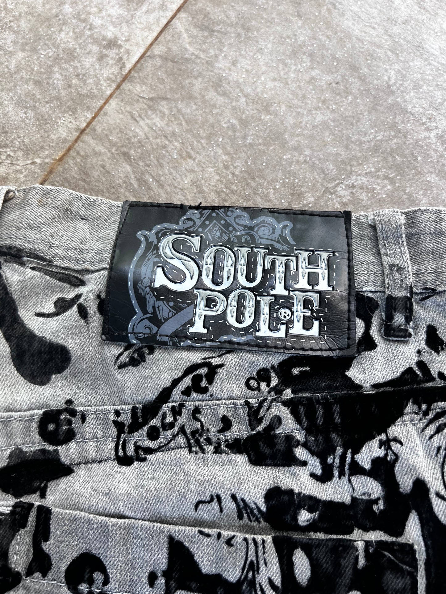 South pole cross bone